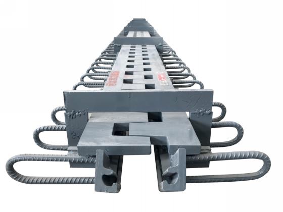 Cantilever expansion joint